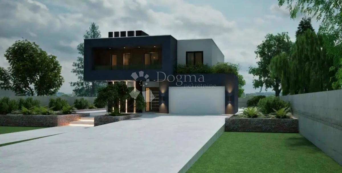 Superficie terreno edificabile 541m2