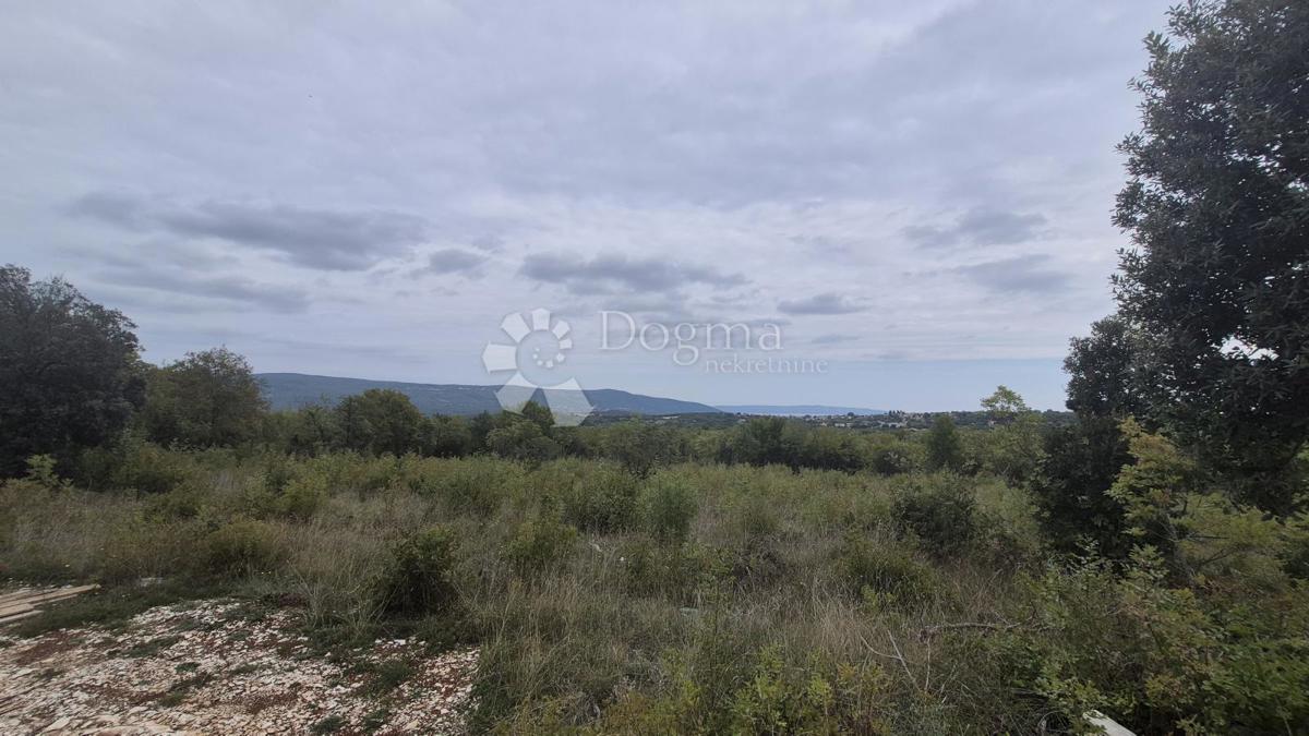 Terreno edificabile Rakalj, Marčana, 2.878m2