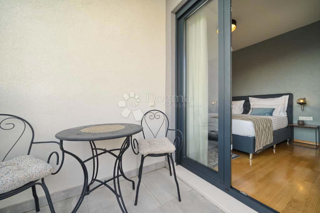 Casa Strožanac, Podstrana, 293m2