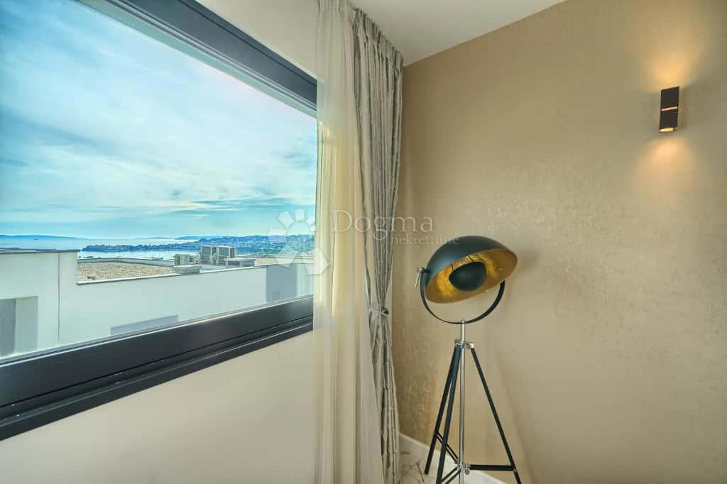 Casa Strožanac, Podstrana, 293m2