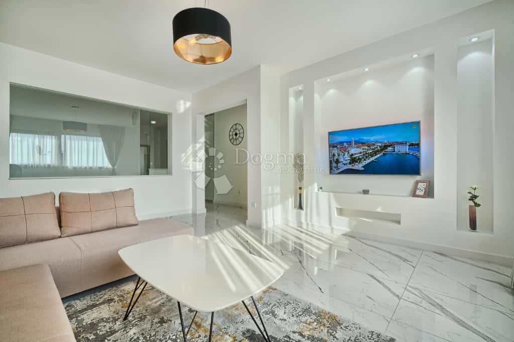 Casa Strožanac, Podstrana, 293m2