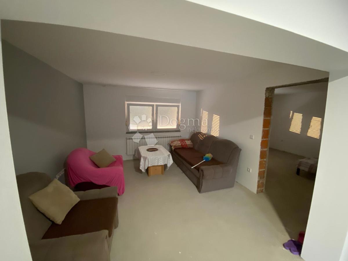 Casa Voloder, Popovača, 177m2