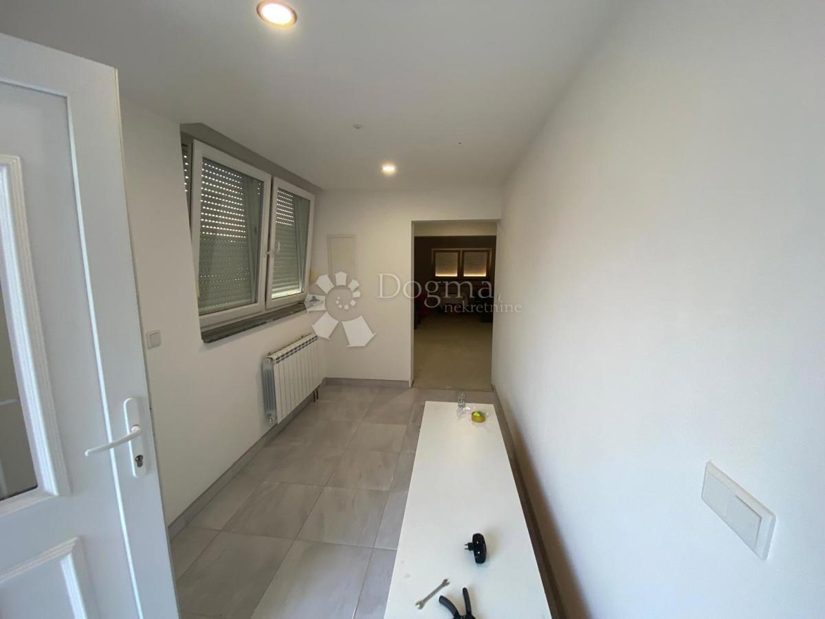 Casa Voloder, Popovača, 177m2