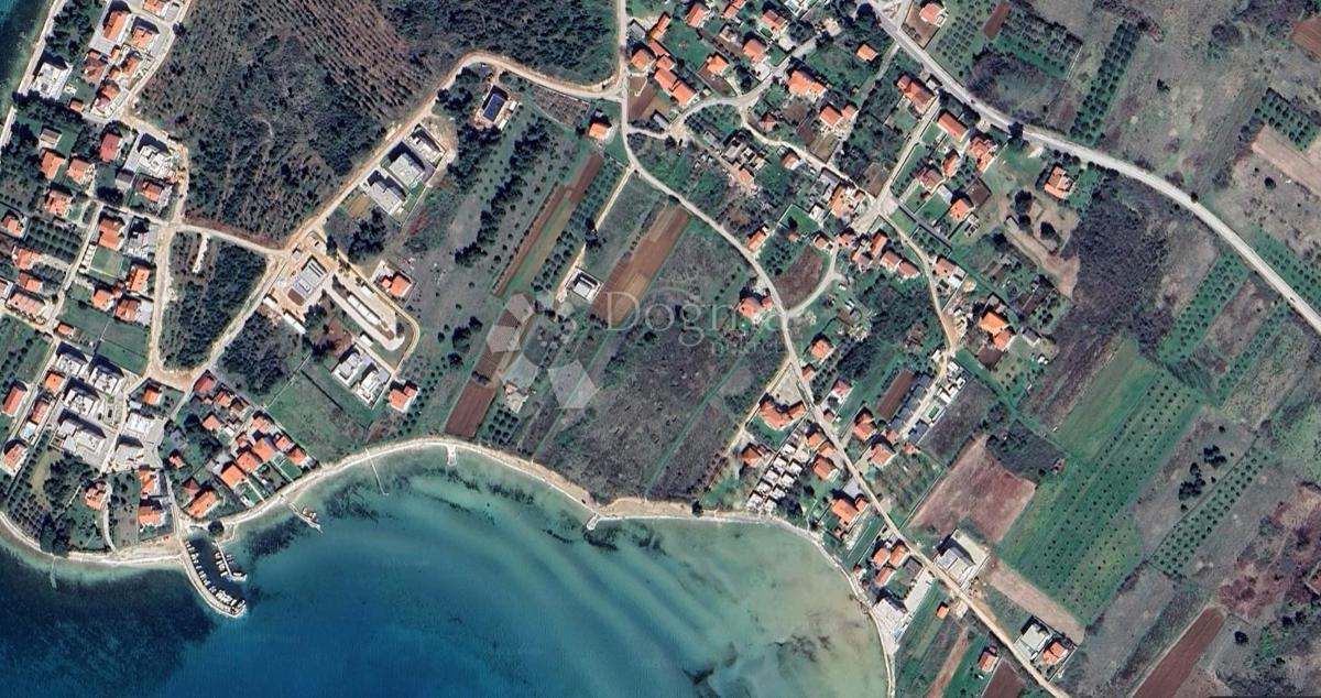 Privlaka: terreno PREMIUM a 200 m dal mare