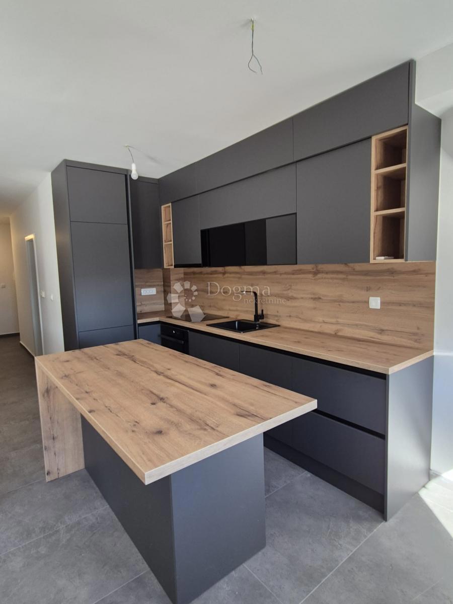 Allogio Okrug Gornji, Okrug, 60m2