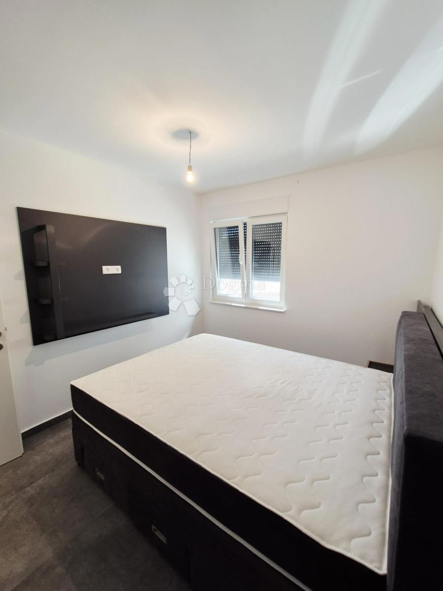 Allogio Okrug Gornji, Okrug, 60m2