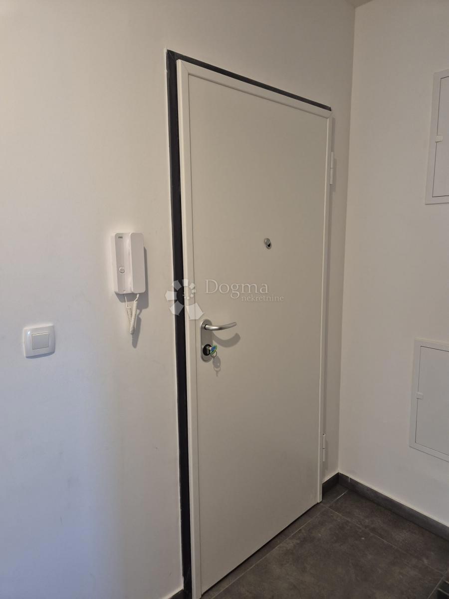 Allogio Okrug Gornji, Okrug, 60m2