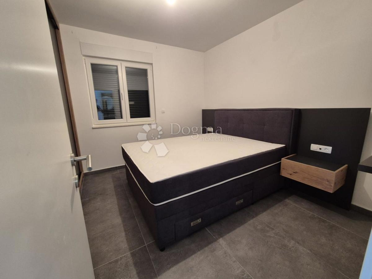 Allogio Okrug Gornji, Okrug, 60m2