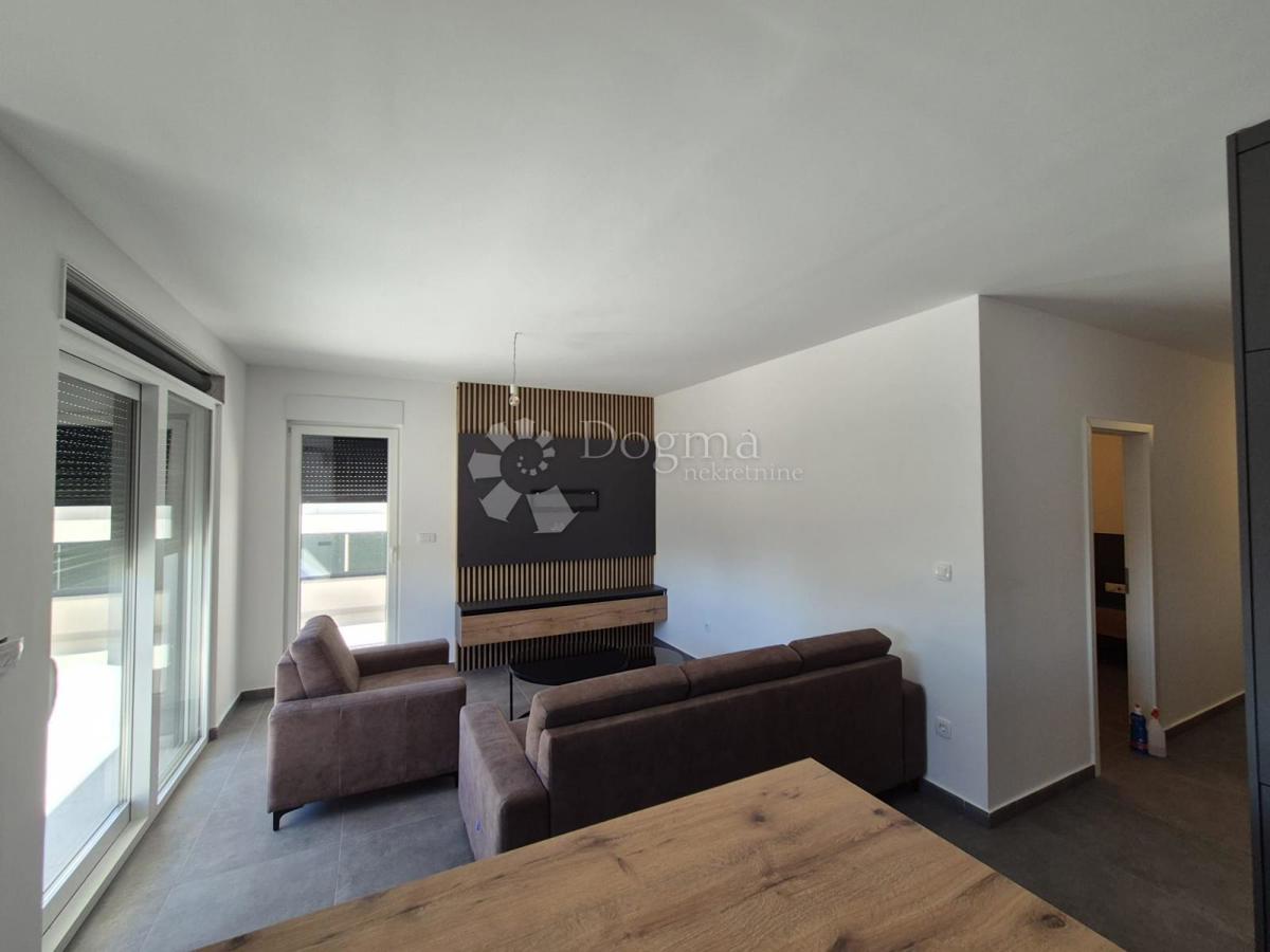 Allogio Okrug Gornji, Okrug, 60m2