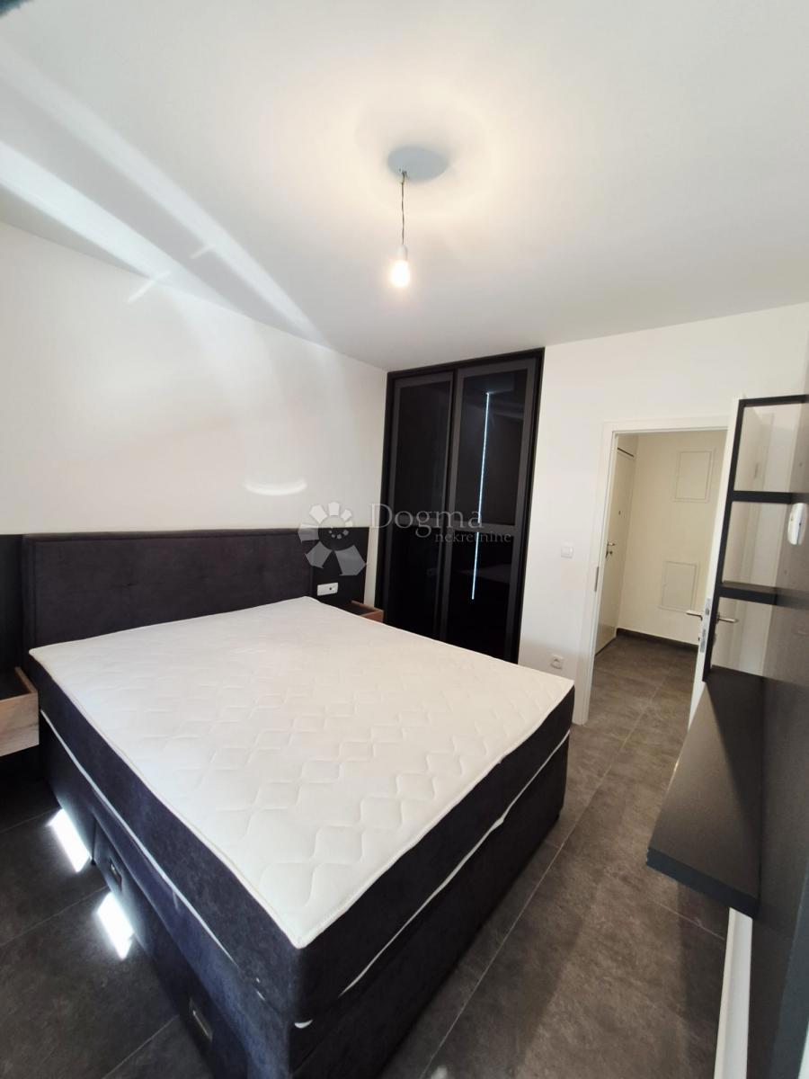 Allogio Okrug Gornji, Okrug, 60m2