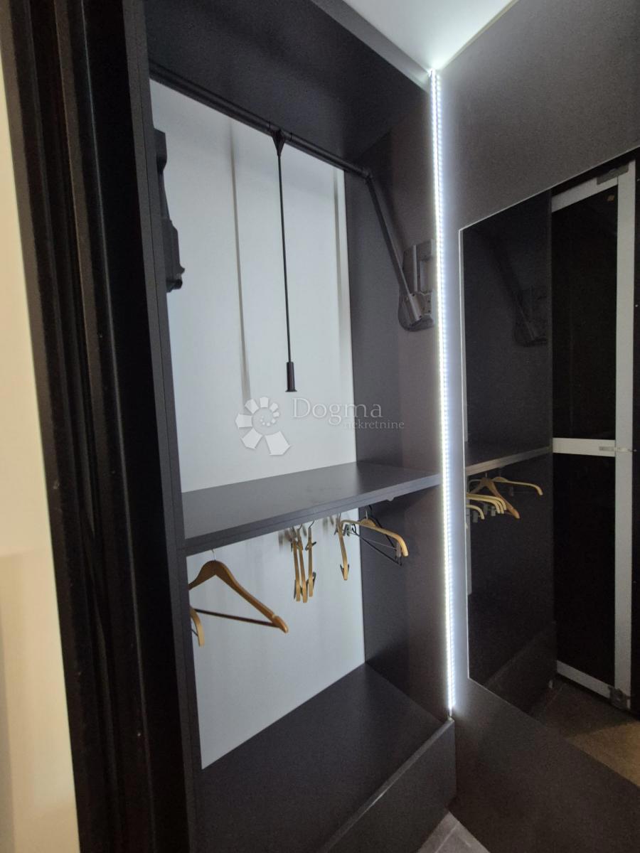 Allogio Okrug Gornji, Okrug, 60m2