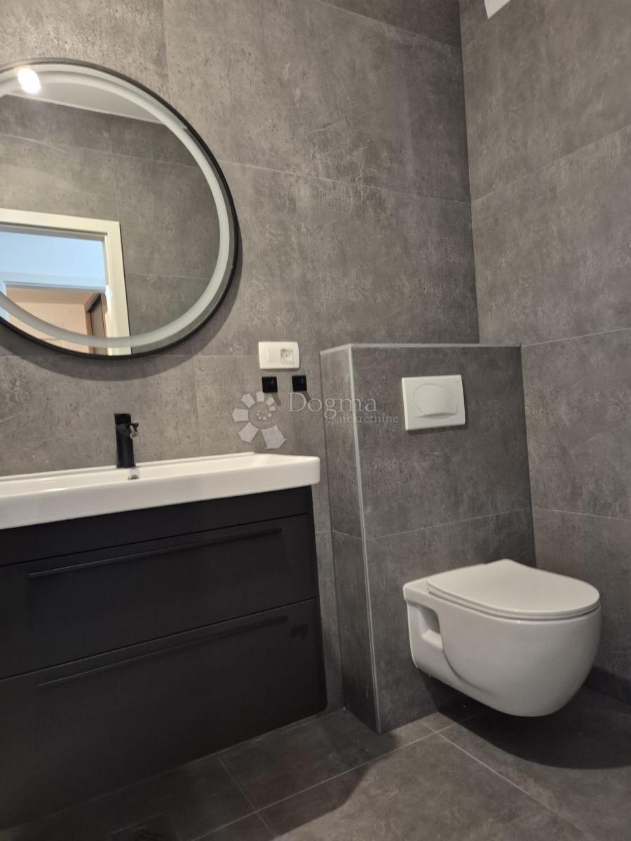 Allogio Okrug Gornji, Okrug, 60m2