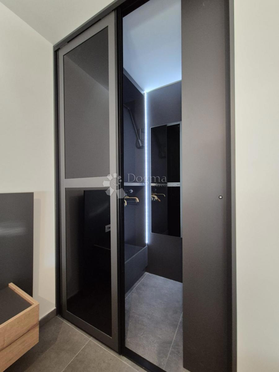 Allogio Okrug Gornji, Okrug, 60m2