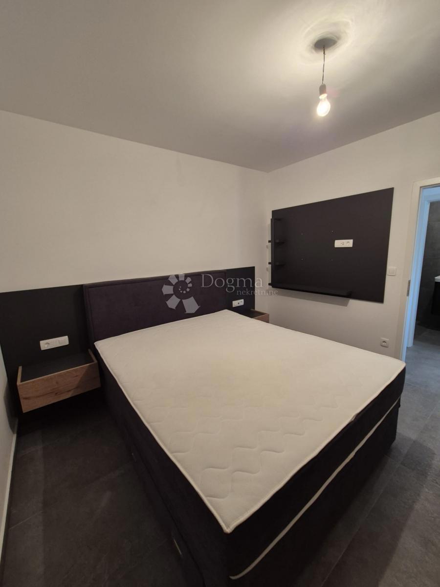 Allogio Okrug Gornji, Okrug, 60m2