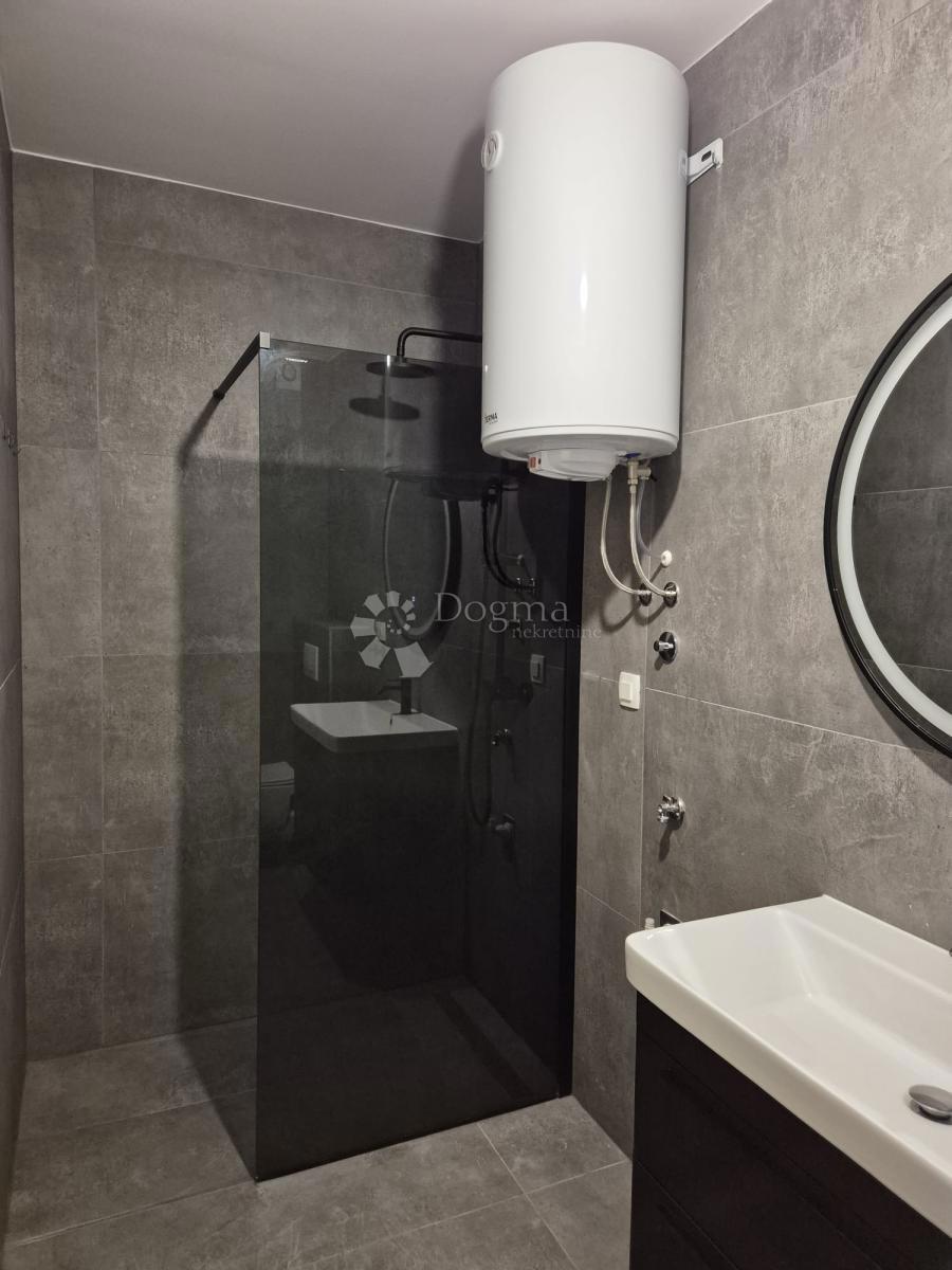 Allogio Okrug Gornji, Okrug, 60m2