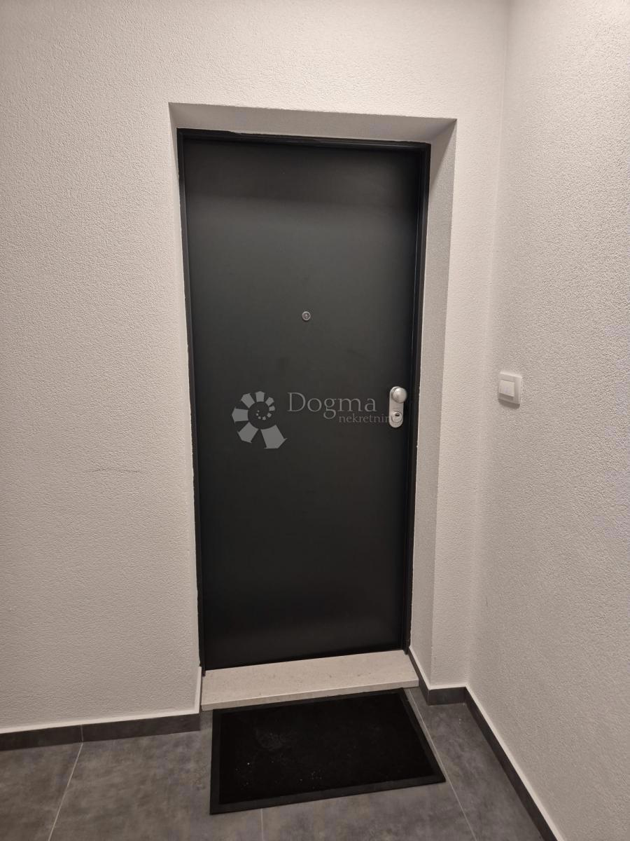 Allogio Okrug Gornji, Okrug, 60m2