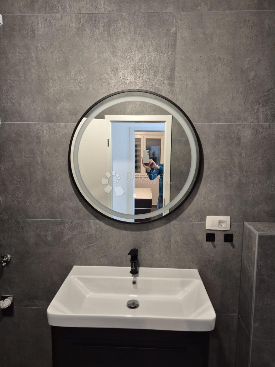 Allogio Okrug Gornji, Okrug, 60m2