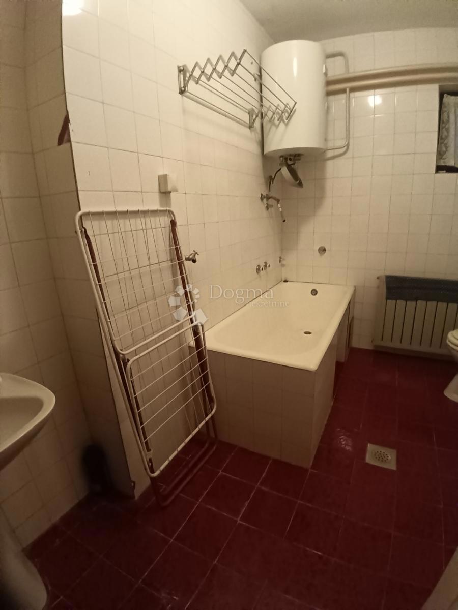 Casa Beli Manastir, 191,47m2