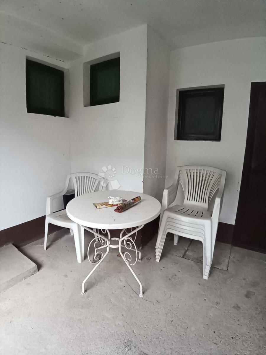 Casa Beli Manastir, 191,47m2