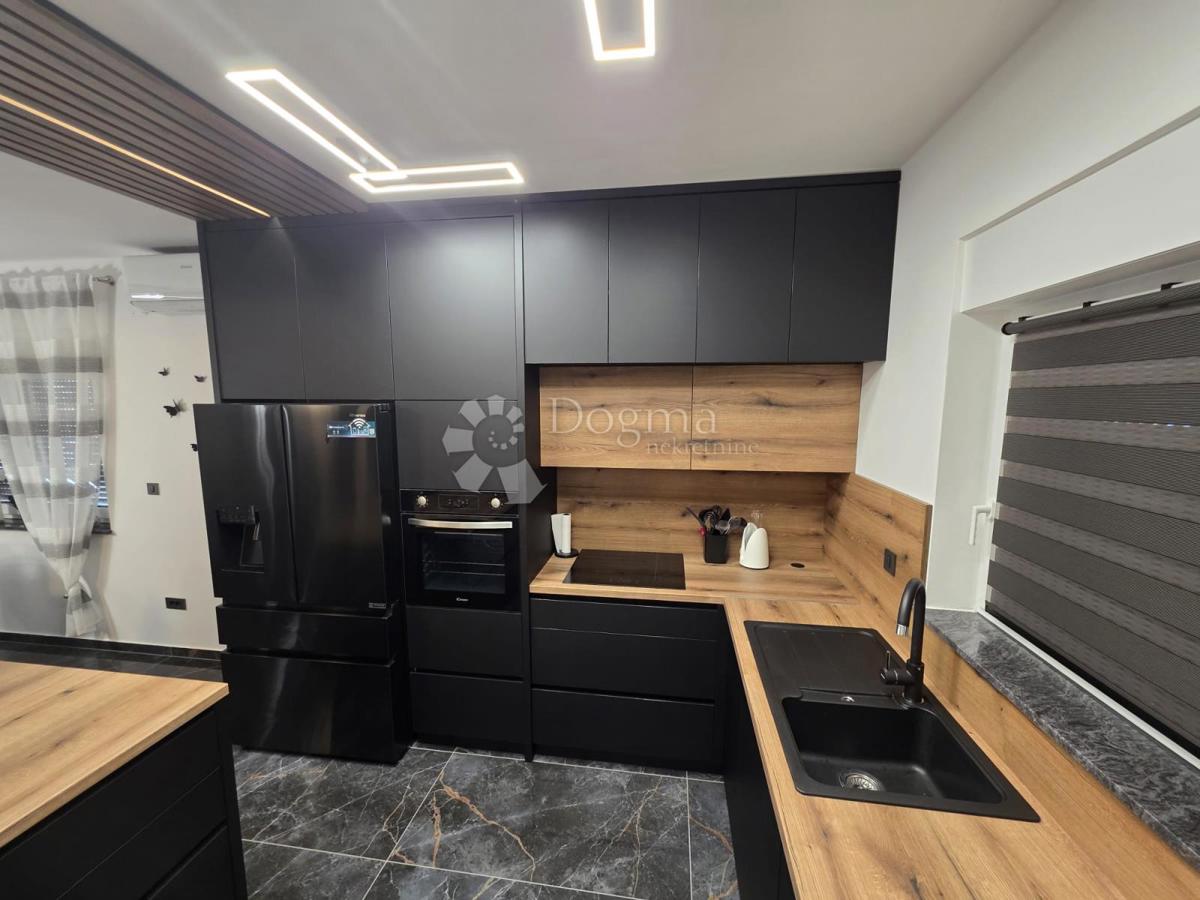 Casa Babinec, Cestica, 150m2