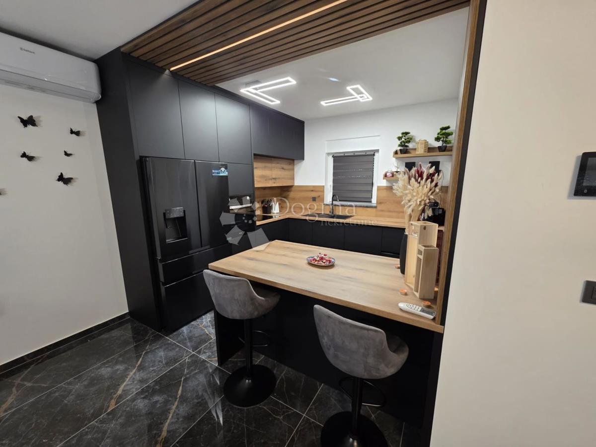 Casa Babinec, Cestica, 150m2