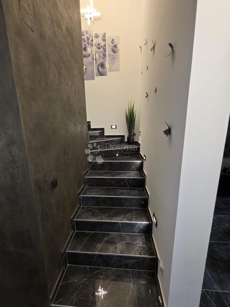 Casa Babinec, Cestica, 150m2