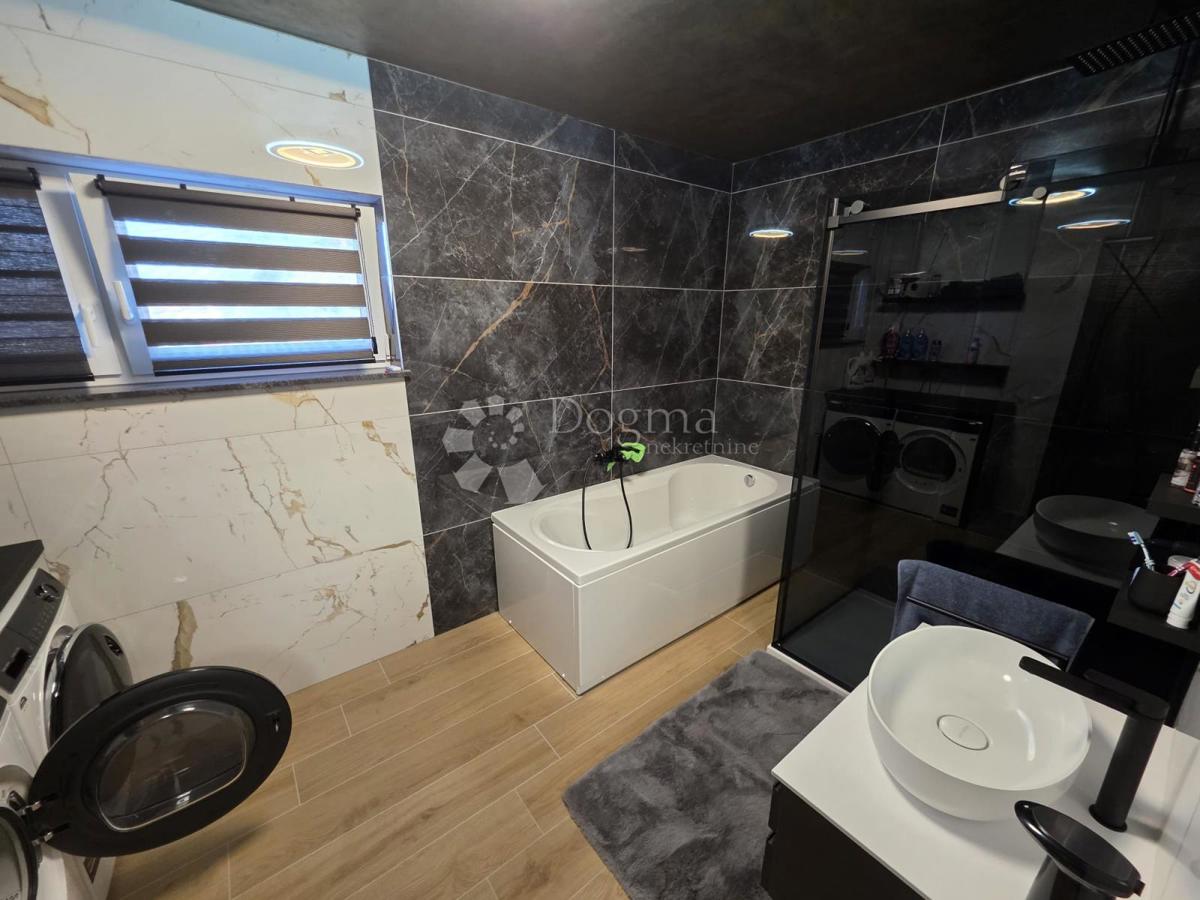 Casa Babinec, Cestica, 150m2