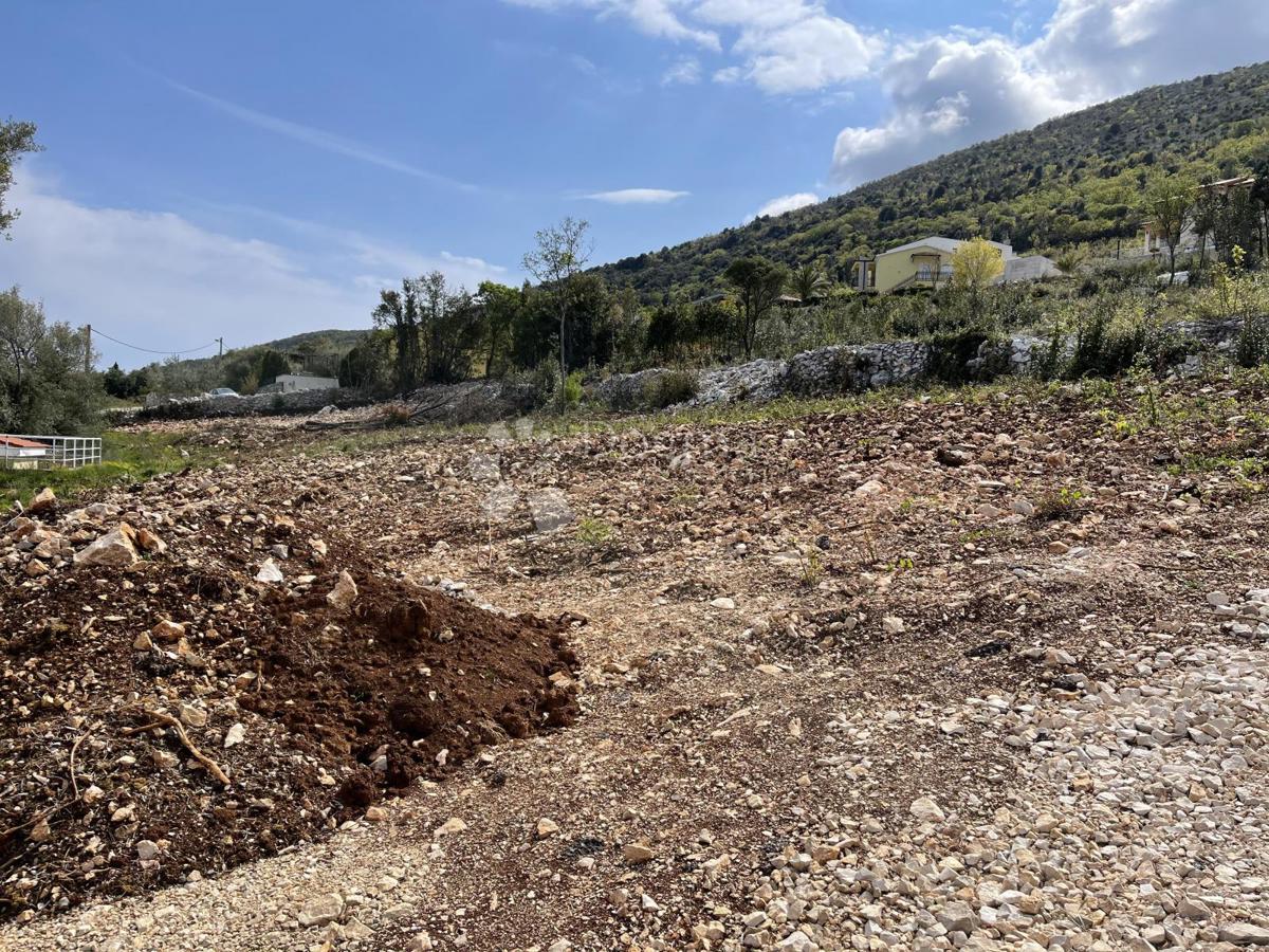 Terreno edificabile Ravni, Raša, 1.111m2