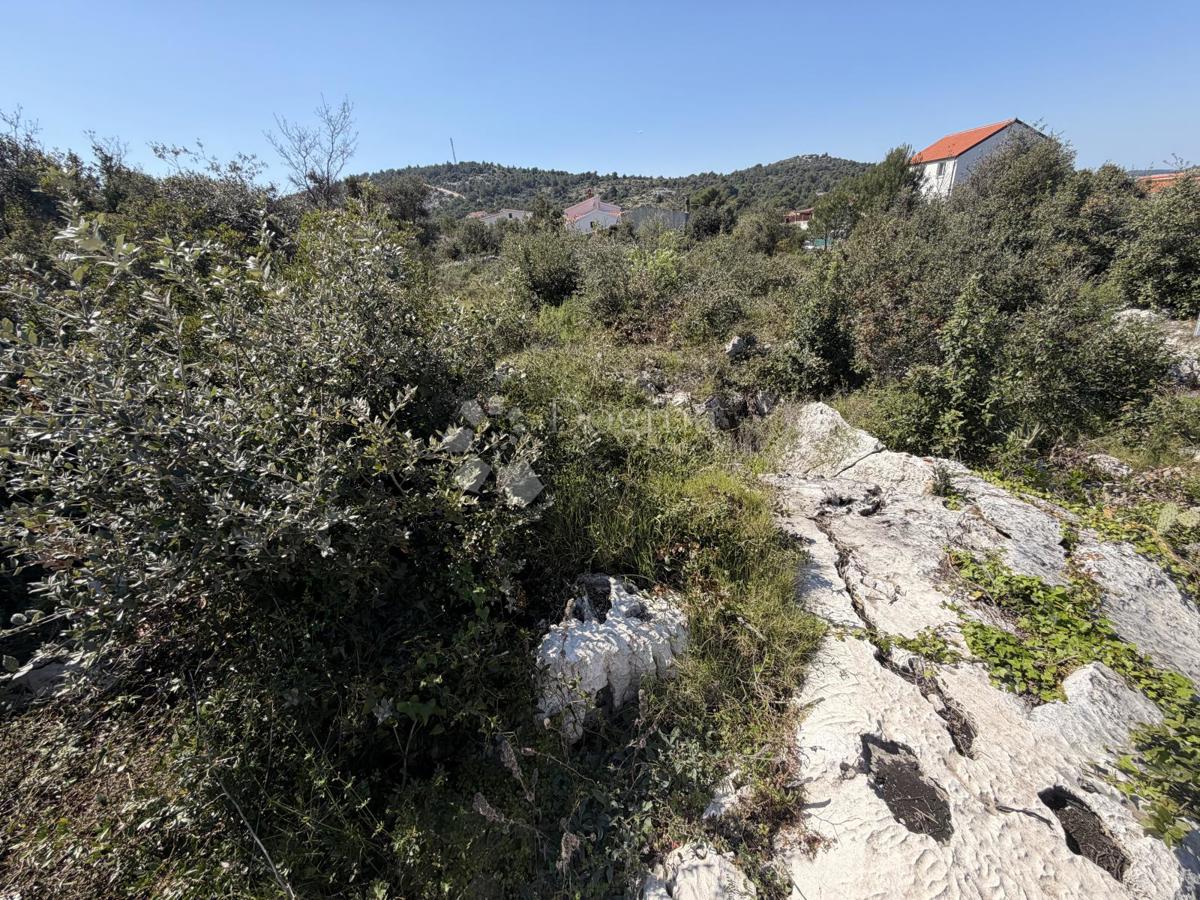 Terreno edificabile Ražanj, Rogoznica, 595m2