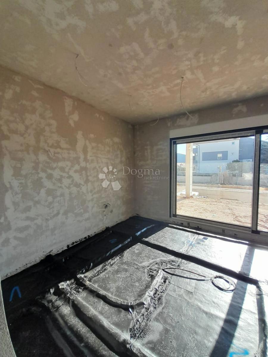 ŠIBENIK/TROMILJA - VILLA MODERNA CON PISCINA