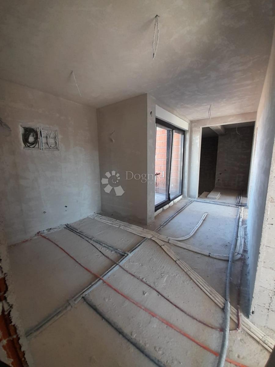 ŠIBENIK/TROMILJA - VILLA MODERNA CON PISCINA