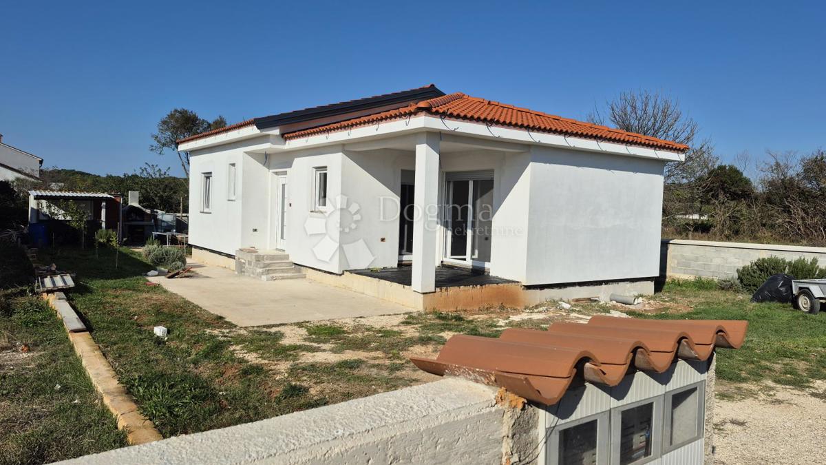 Casa Monteserpo - Komunal, Pula, 81m2