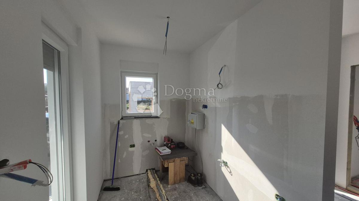 Casa Monteserpo - Komunal, Pula, 81m2