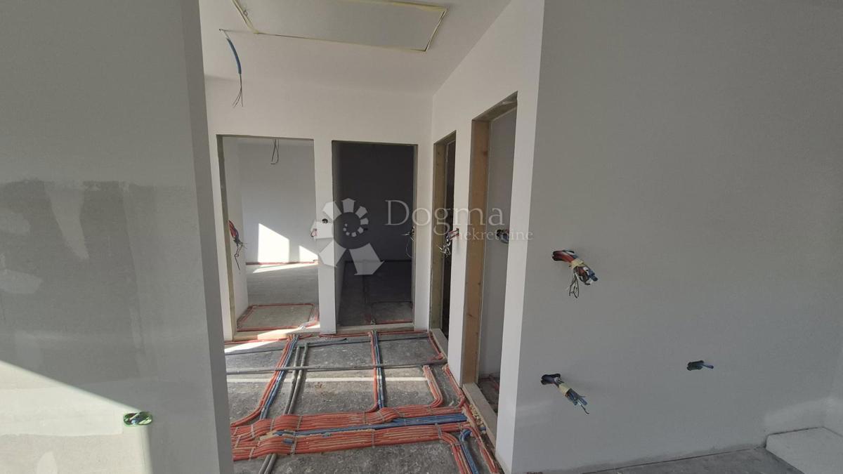 Casa Monteserpo - Komunal, Pula, 81m2