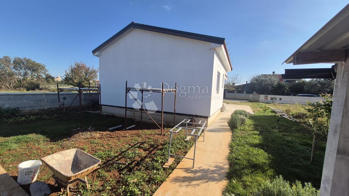 Casa Monteserpo - Komunal, Pula, 81m2