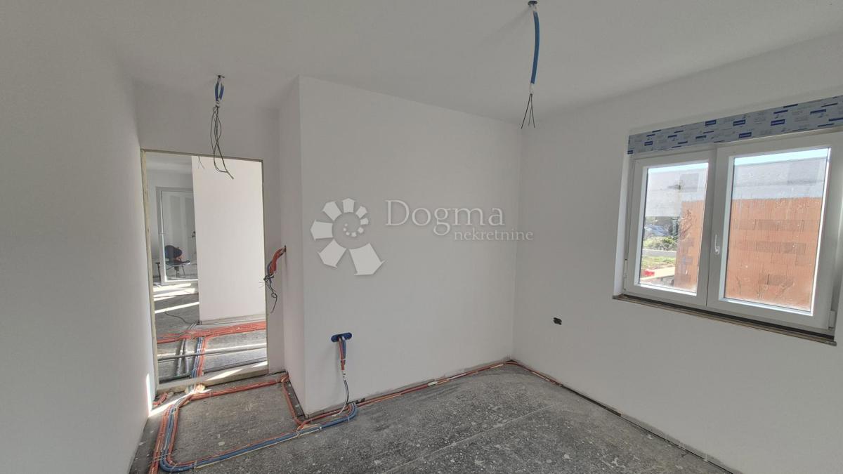 Casa Monteserpo - Komunal, Pula, 81m2