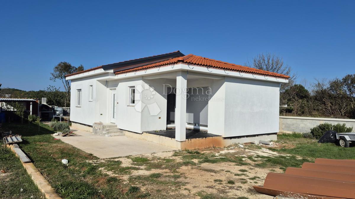 Casa Monteserpo - Komunal, Pula, 81m2