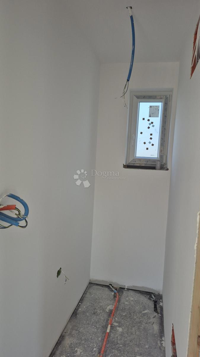 Casa Monteserpo - Komunal, Pula, 81m2