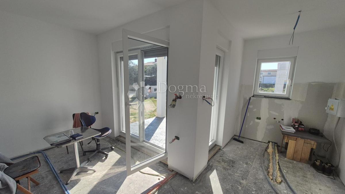 Casa Monteserpo - Komunal, Pula, 81m2