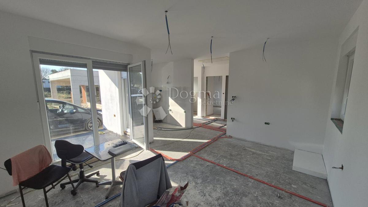 Casa Monteserpo - Komunal, Pula, 81m2