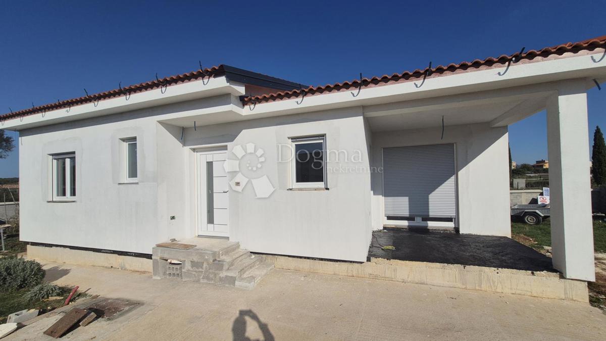 Casa Monteserpo - Komunal, Pula, 81m2