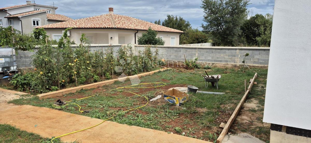 Casa Monteserpo - Komunal, Pula, 81m2