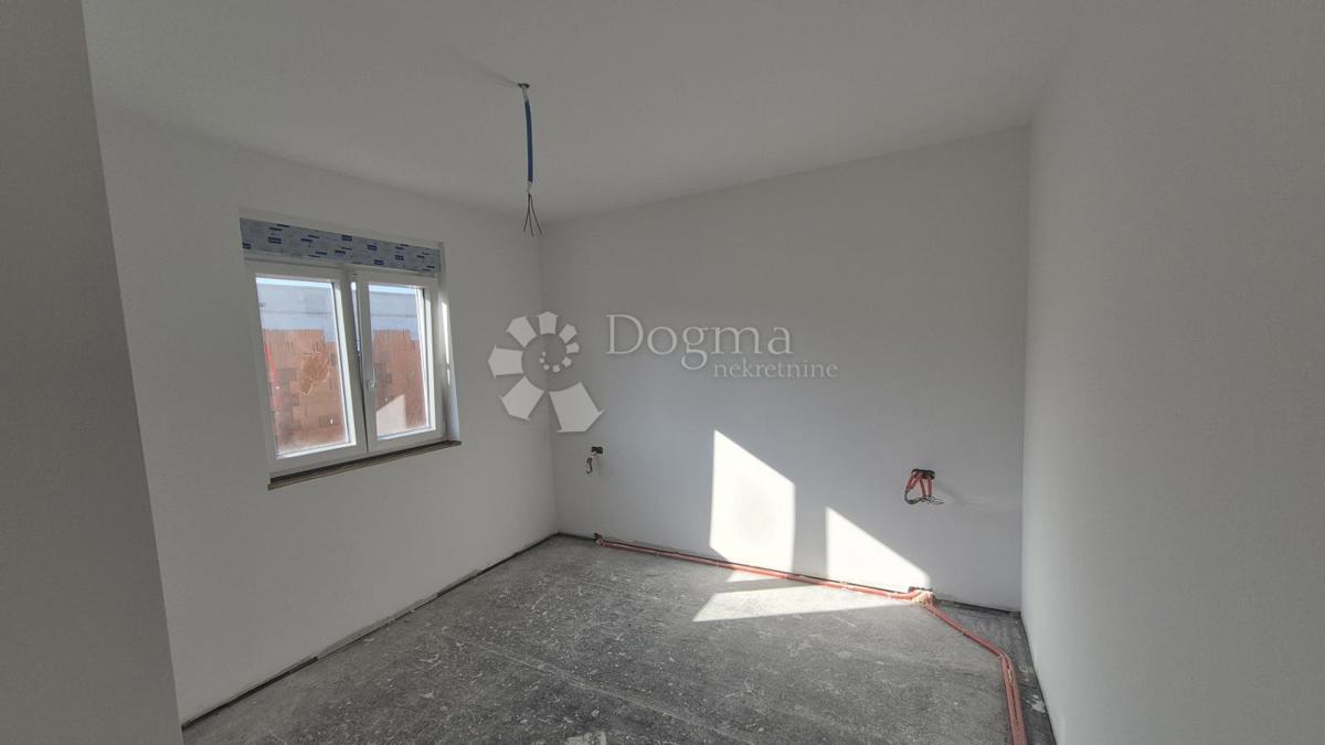 Casa Monteserpo - Komunal, Pula, 81m2