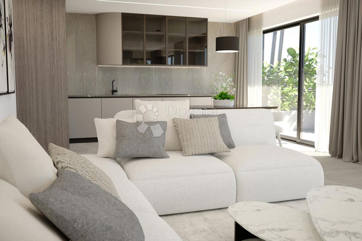 APPARTAMENTO DI LUSSO CON I PIÙ ALTI STANDARD - ROVIGNO, CENTRO