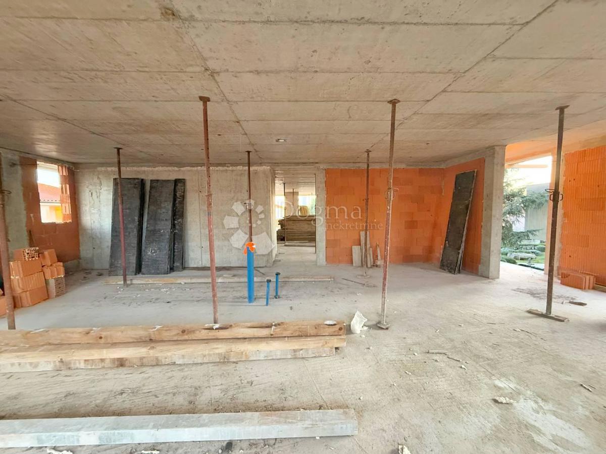 APPARTAMENTO DI LUSSO CON I PIÙ ALTI STANDARD - ROVIGNO, CENTRO