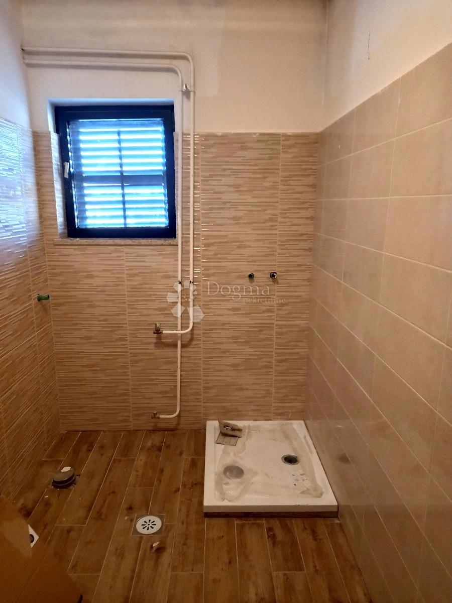 Rijeka, Pehlin, piano con vista mare