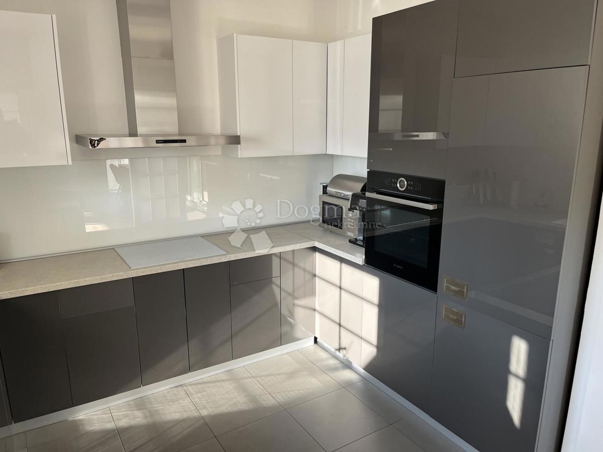 Casa Markuševec, Podsljeme, 303,51m2