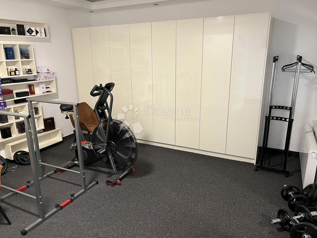 Casa Markuševec, Podsljeme, 303,51m2