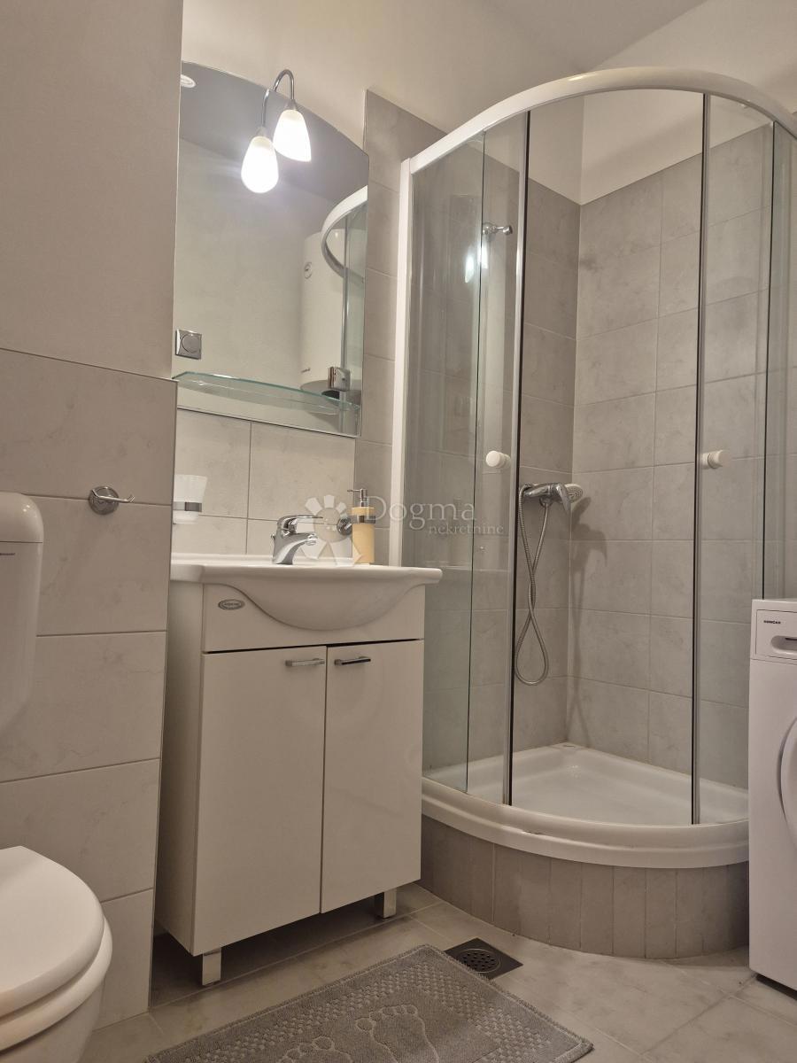 IN VENDITA: APPARTAMENTO MODERNO A ROGOZNICA – VISTA MARE UNICA