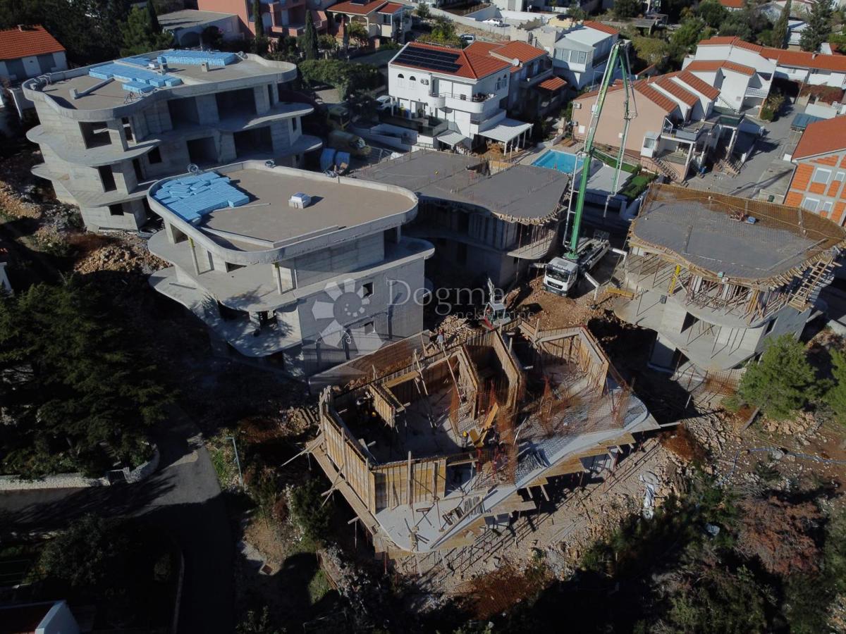 ROGOZNICA - PROGETTO ECCEZIONALE, POSIZIONE ECCEZIONALE